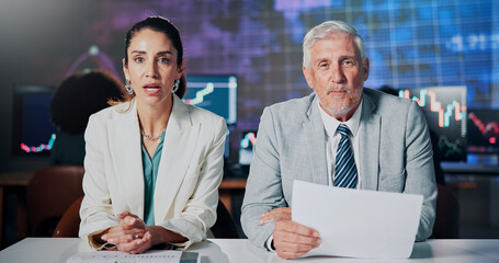 Portrait, broadcast and people with paperwork, stock market and team with financial update and news. Live stream, budget announcement and mature anchor with documents for foreign exchange or media © SparkPix/peopleimages.com
