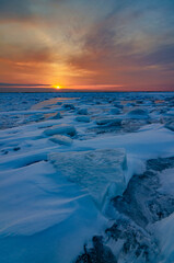 585-81 Cana Island Shore Ice Sunrise