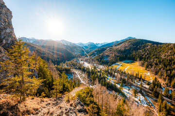 Obraz premium Winter snow hiking near city of Zakopane with view of poland Tatra mountains from Nosal peak in Poland