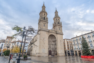 Fototapeta premium Co-Cathedral of Santa Maria de la Redonda, Baroque Twin Towers, Logrono, La Rioja