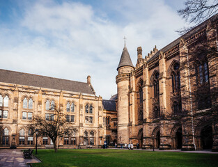 Fototapeta premium University of Glasgow Courtyard and Historic Buildings