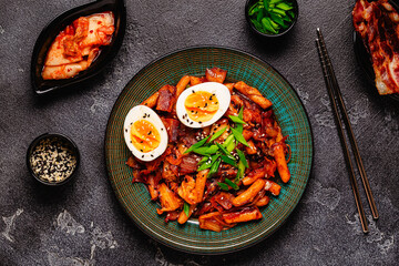Tteokbokki with kimchi and bacon