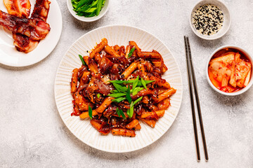 Tteokbokki with kimchi and bacon