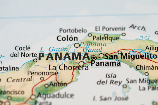 Detailed map of Panama isthmus showing Panama Canal region.
