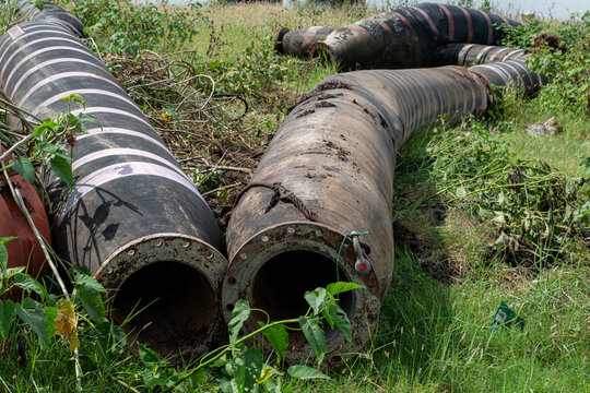 floating rubber pipe for sucking up waste or mud, dirty and damaged floating pipes