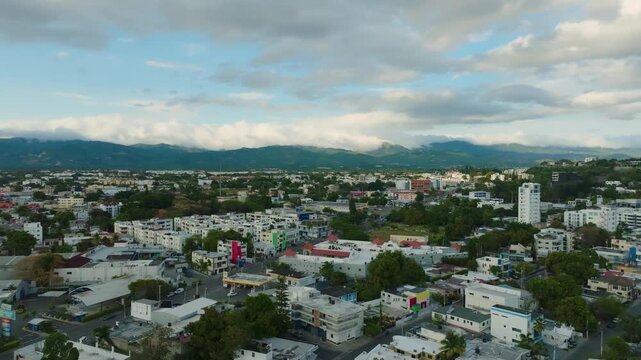 Drone en la Zona residencial Los Jardines, Santiago de los Caballeros