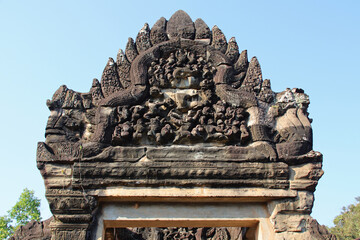 Fototapeta premium ruined ancient hindu and buddhist khmer temple (banteay samre) in angkor in siem reap in cambodia 