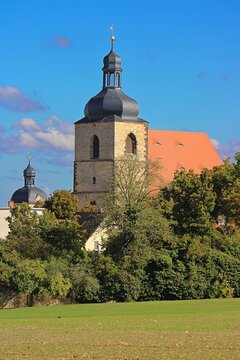 querfurt, deutschland - turm und dach der lambertikirche