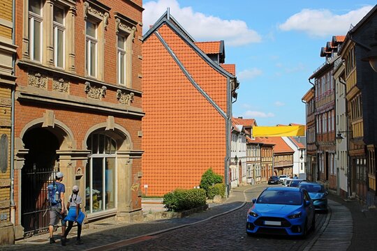 blankenburg harz, deutschland - pittoreske gasse in der altstadt
