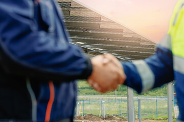 Business collaboration in solar energy development under setting sun © Parilov