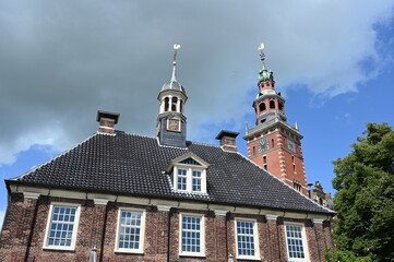 Alte Waage und Rathaus in Leer