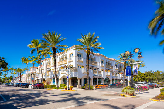 Charles Schwab Naples Florida 5th Ave