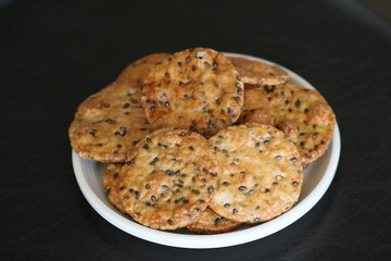 お茶の時間　健康的なごませんべい