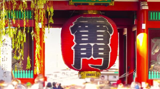 東京・浅草雷門 訪日観光客で賑わう　タイムラプス