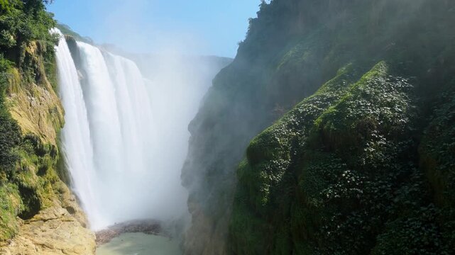 Visit Cascada de Tamul in Huasteca Potosina and explore the lush tropical surroundings