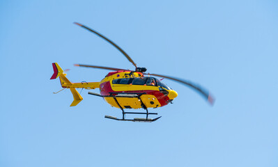 Flying EC 145 helicopter © PRILL Mediendesign