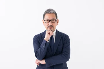 Fotobehang Onderzeeër 考えるビジネス男性  © naka