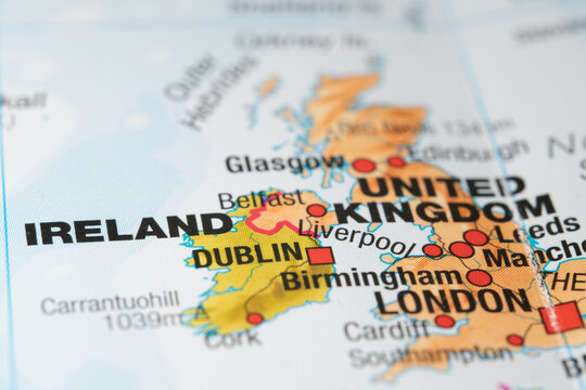 Close-up map showing Ireland and the United Kingdom with major cities highlighted