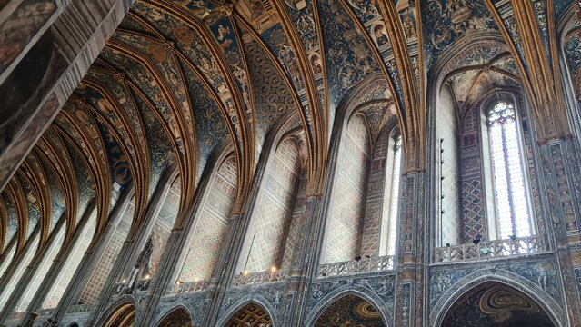 Les magnifiques murs peints de la cath&eacute;drale Sainte-C&eacute;cile d'Albi (Tarn)