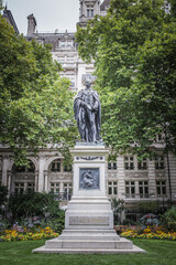 Obraz premium memorable war statues around the London city center