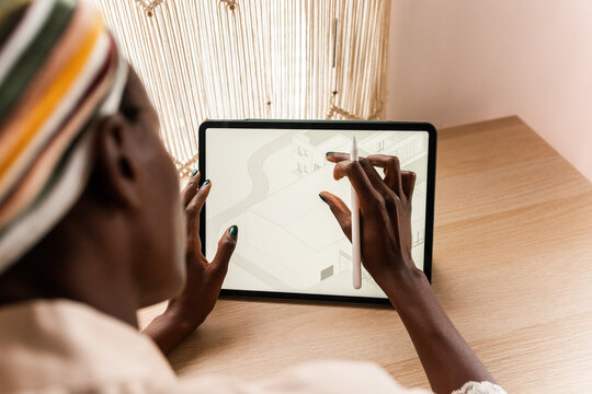 Designing a Modern Architectural Layout on a Digital Tablet