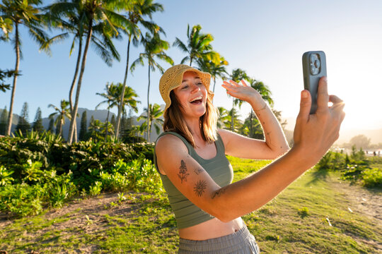 traveler mobile phone outside video chat