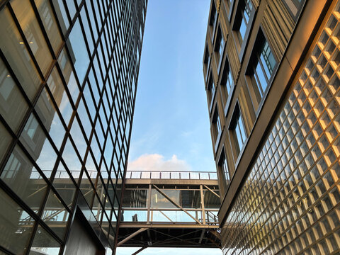 passageway in between two buildings