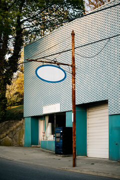 Empty sign, rusted pole