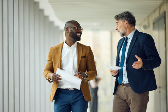Workmates talking to each other