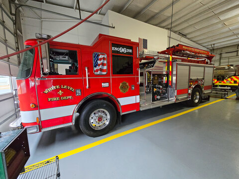 Side Profile of White Level Fire Department (NC) Engine 96