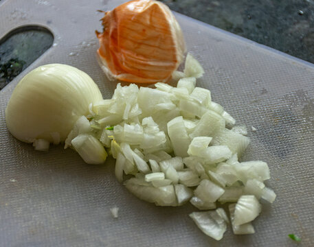 cebola cortada em peda&ccedil;os