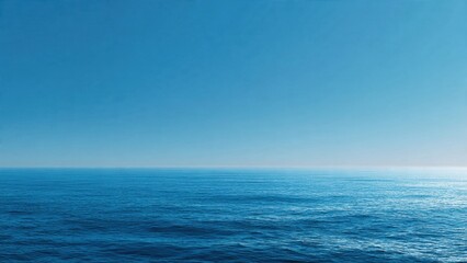 Obraz premium Calm Ocean Under Blue Sky