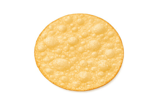 Round corn tostada snack on transparent background, popular crispy fried mexican food item for dipping