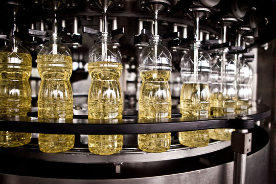 Rotary filling machine automated production line for sunflower oil bottling