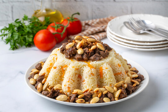 Traditional pilaf; carrot, meat pilaf, Persian pilaf. Turkish name; Acem pilavi