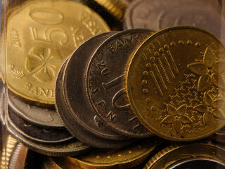 Closeup image shows Malaysian Ringgit sen coins © Mohd Azrin