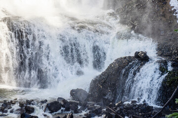 Obraz premium Alexander Falls in winter silence, Whistler, BC Canada