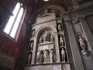 イタリア　世界遺産ヴェネツィア　サンティ・ジョヴァンニ・エ・パオロ聖堂