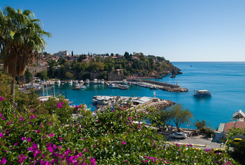 Obraz premium Antalya, Türkiye - Kaleiçi old town and marina at sunrise. It is one of the popular tourism resorts of Antalya.