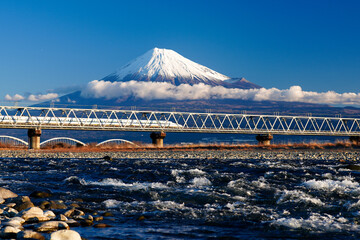 日本の象徴・富士山の写真画像