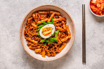 Rapokki - tteokbokki with noodles and chajang sauce