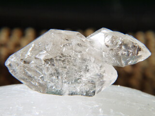 綺麗な天然石（エレスチャル気泡入り）