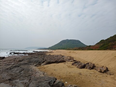  Visakhapatnam Tourism Guide - Composite Image of RK Beach, Kailasagiri, Araku Valley, Borra Caves, and Simhachalam Temple