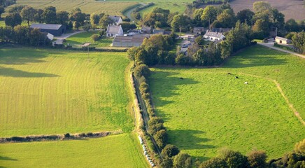 la campagne Bretonne de Gou&eacute;zec &agrave; Spezet vu de montgolfi&egrave;re en Finist&egrave;re France
