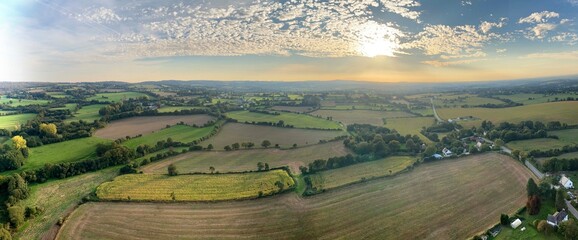 la campagne Bretonne de Gou&eacute;zec &agrave; Spezet vu de montgolfi&egrave;re en Finist&egrave;re France