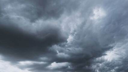 Obraz premium Dramatic dark storm clouds