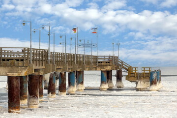 Bansiner Seebr&uuml;cke in Eis
