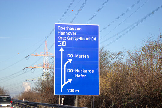 Autobahn A45, Ausfahrt Dortmund-Marten, Dortmund-Huckarde und Dortmund-Hafen