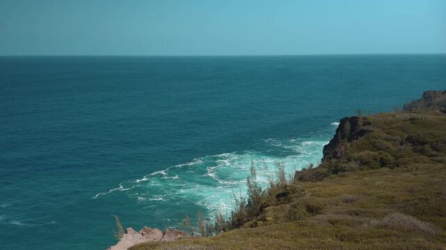 Poelua Bay. ʻOhai Trailhead, Kahekili Highway (Route 340), Maui, Hawaii. Erosion. Sea cliff, Cliffed coast, Abrasion coast. Pacific ocean. Casuarina equisetifolia, coastal she-oak, horsetail she-oak