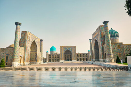 Minaret at Registan public square Samarkand, Uzbekistan